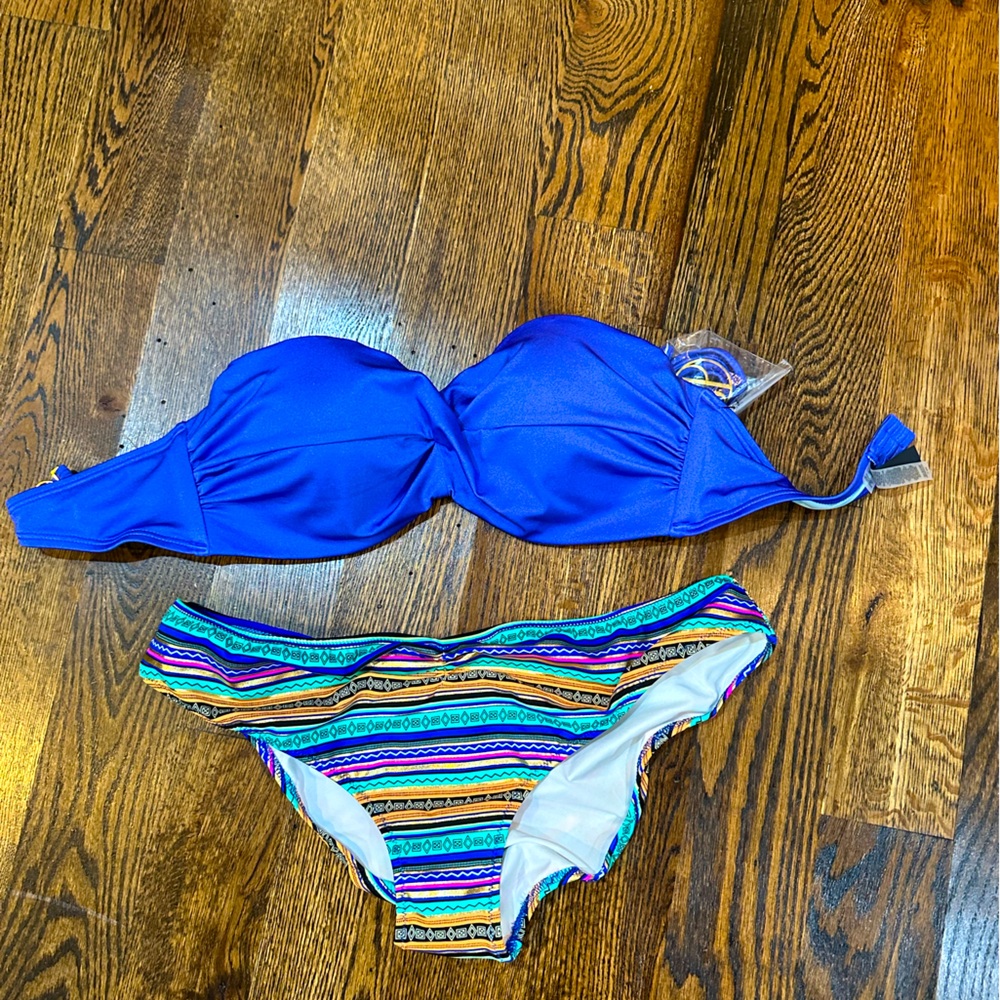 Victoria’s Secret bikini